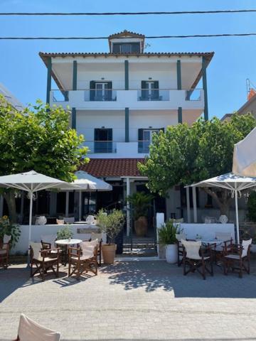 Xenios Hotel Pefkochori Exterior photo